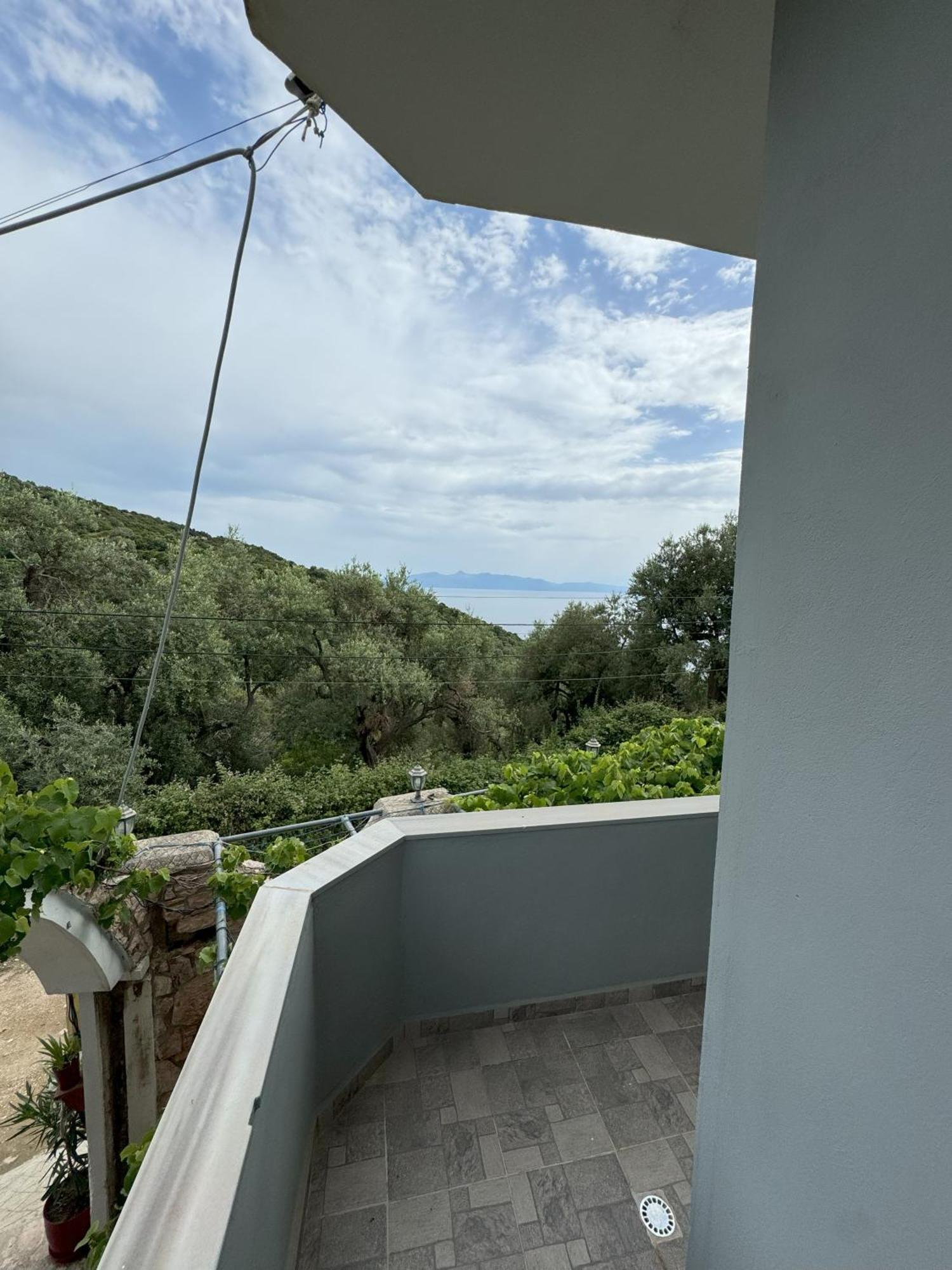 Adrian Agustin Rooms Lukovë Exterior foto